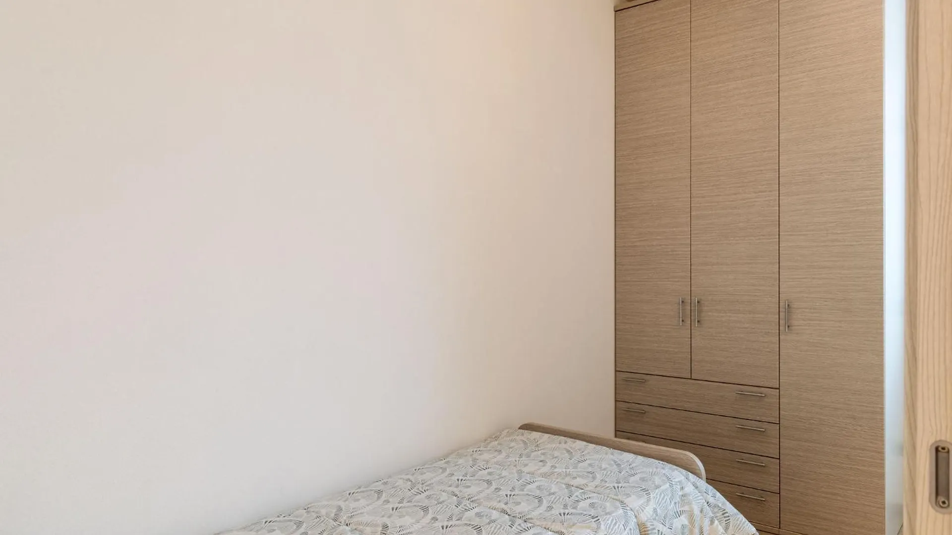 Apartment Girasole - Gla128 By Interhome ジェーラ・ラーリオ イタリア